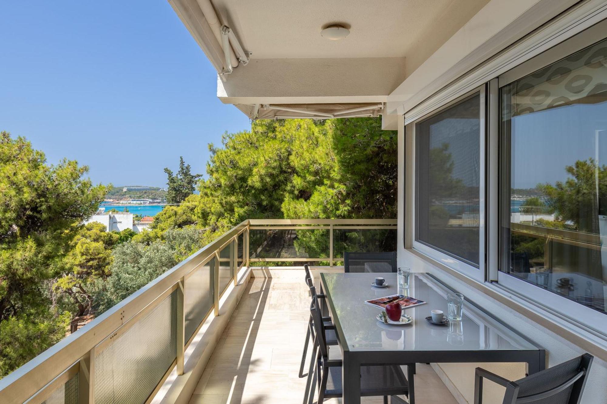 Relux Sea View 2 Bedroom Apartment By Blupine Athen Eksteriør billede